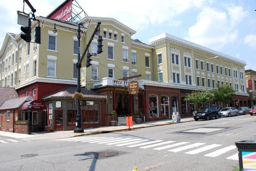 Torrington The Yankee Pedlar Inn מראה חיצוני תמונה
