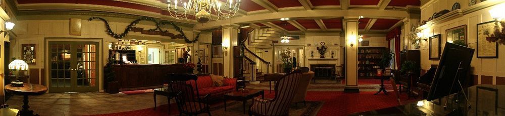 Torrington The Yankee Pedlar Inn מראה חיצוני תמונה